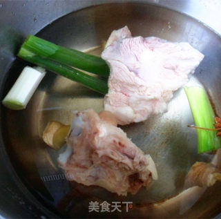 蒜香拆骨肉的做法步骤：3