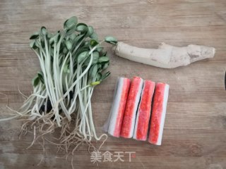 蟹柳黑豆芽汤的做法步骤：1