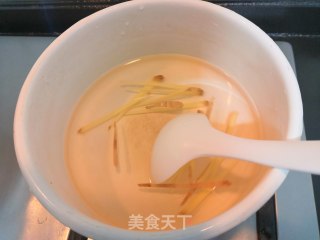 蟹柳黑豆芽汤的做法步骤：12