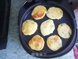 土豆饼的做法步骤：11