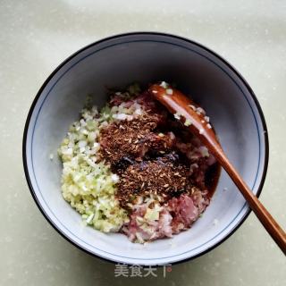 莲藕肉饺子的做法步骤：4