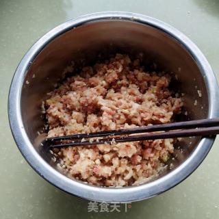 莲藕肉饺子的做法步骤：6