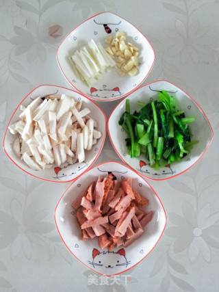 牛肉庚炒菜心的做法步骤：4