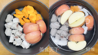 胡萝卜苹果排骨汤丨清热润燥，全家人都爱喝。的做法步骤：5