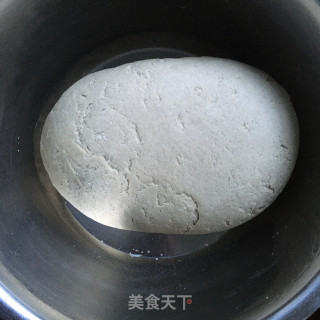 肉丁豆芽时蔬饸饹的做法步骤：2
