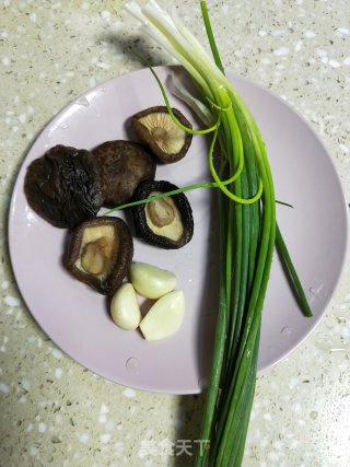 素炒黄豆芽的做法步骤：2