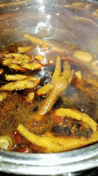 美味卤鸡爪的做法步骤：4