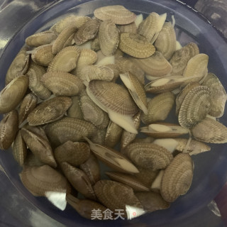 九层塔花甲煲的做法步骤：3