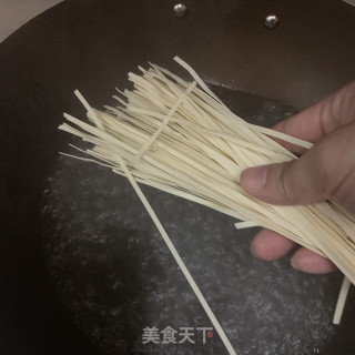 花生酱拌面的做法步骤：3