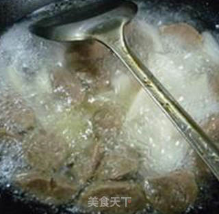 牛筋丸萝卜汤的做法步骤：6