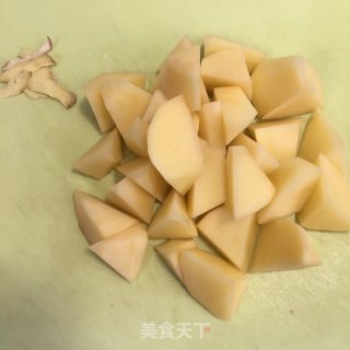 土豆香菇烧鸡腿的做法步骤：3