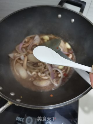 洋葱炒鱿鱼的做法步骤：9