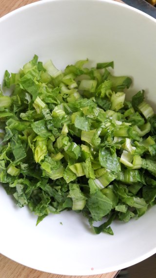 皮蛋豆腐芥菜汤的做法步骤：1