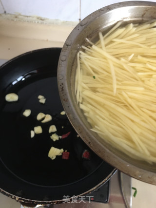 韭菜炒土豆的做法步骤：6