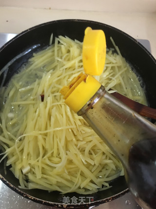 韭菜炒土豆的做法步骤：7