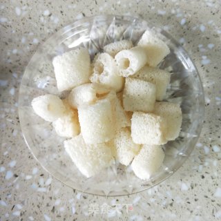 竹荪丝瓜鸡蛋汤的做法步骤：4