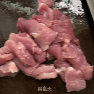 凉拌手捶肉的做法步骤：1