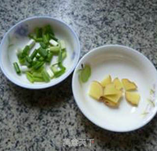 虾蛄土豆汤的做法步骤：3