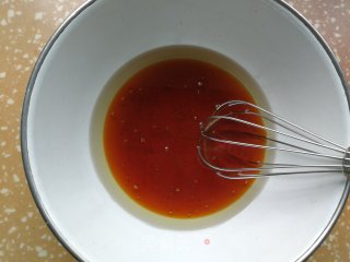 蛋黄紫薯肉松月饼的做法步骤：3
