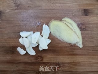 猪血旺烧豆腐的做法步骤：4