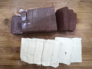 猪血旺烧豆腐的做法步骤：5