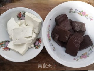 猪血旺烧豆腐的做法步骤：9