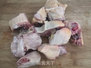 茶树菇鱼丸鸡汤的做法步骤：3