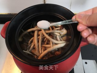 茶树菇鱼丸鸡汤的做法步骤：12