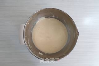 咸蛋肉松戚风的做法步骤：8