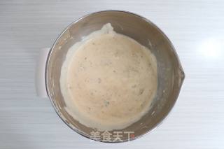 咸蛋肉松戚风的做法步骤：10