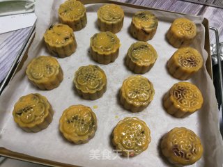 广式黑芝麻月饼的做法步骤：11
