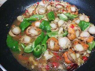 螺丝椒炒扇贝肉的做法步骤：13