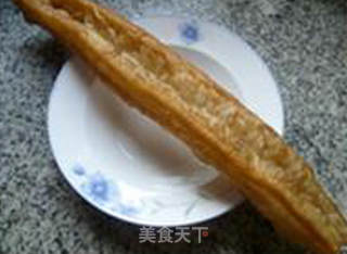 芹菜叶油条汤的做法步骤：1