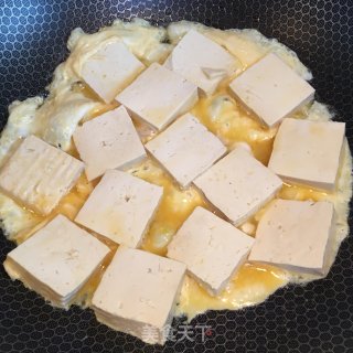 鸡蛋香煎豆腐的做法步骤：3