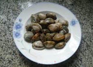 河虾花蛤咸肉腐竹汤的做法步骤：2
