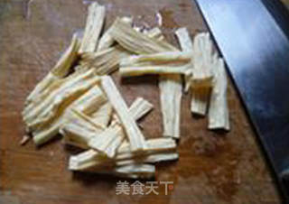 河虾花蛤咸肉腐竹汤的做法步骤：5