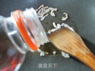 五花肉咸菜蝴蝶面的做法步骤：3