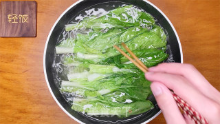 小白菜做包子丨皮薄馅多还特香，家人吃着迷！！！的做法步骤：2