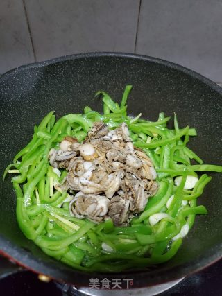 辣椒炒扇贝肉的做法步骤：6