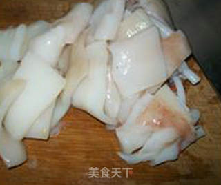 鹌鹑蛋烧鱿鱼的做法步骤：4