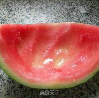 黑木耳西瓜皮排骨汤的做法步骤：2