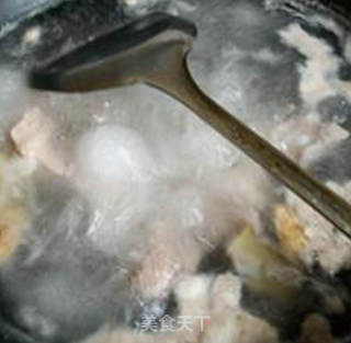 黑木耳西瓜皮排骨汤的做法步骤：7