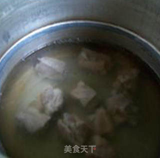 黑木耳西瓜皮排骨汤的做法步骤：10
