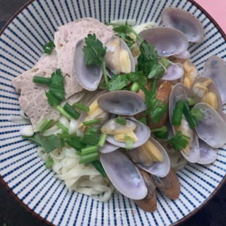 肉饼花甲汤面的做法步骤：9