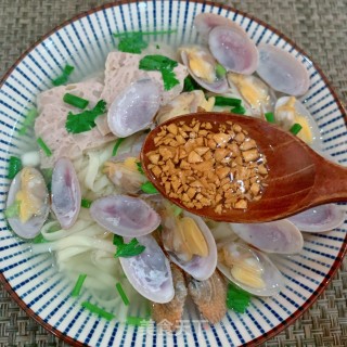 肉饼花甲汤面的做法步骤：11