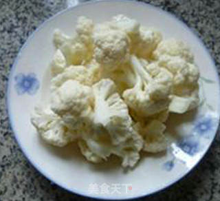 香菇咸肉花菜汤的做法步骤：1