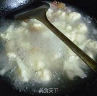 香菇咸肉花菜汤的做法步骤：7