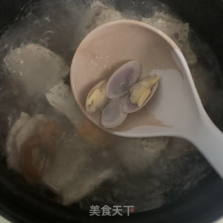 肉饼花甲汤米粉的做法步骤：8