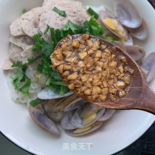肉饼花甲汤米粉的做法步骤：12