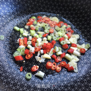 红椒番茄炒菜花的做法步骤：6